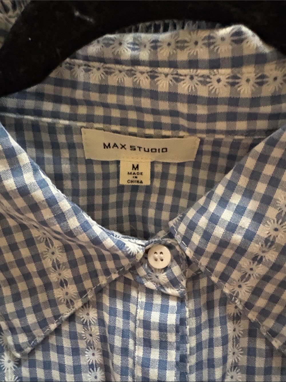 Max Studio Blue and White Gingham Tie-Waist Button-Down Top; sleeveless; M - Picture 9 of 11